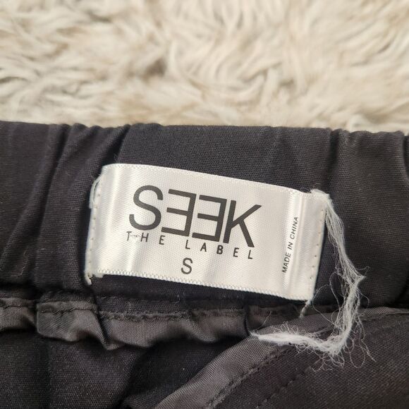 Seek the Label Split Front Layered Mini Skirt Black Women's Size Small - Picture 5 of 10